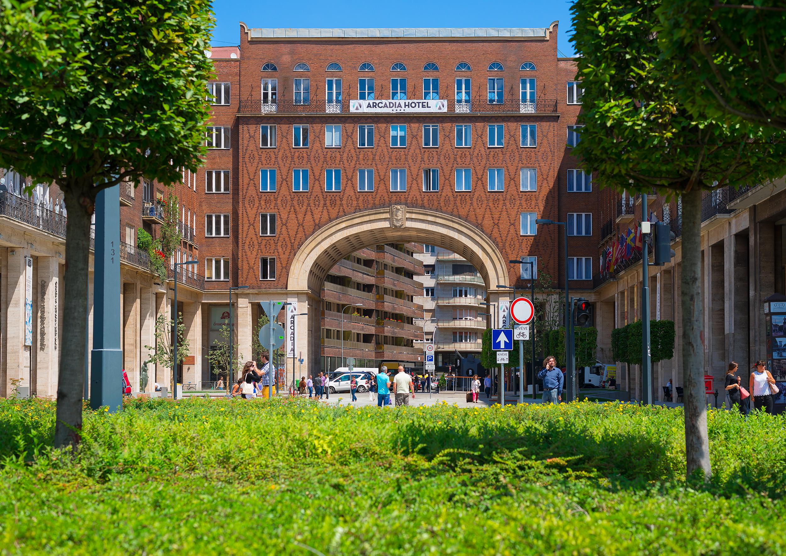 Arcadia Hotel Budapest Exterior photo