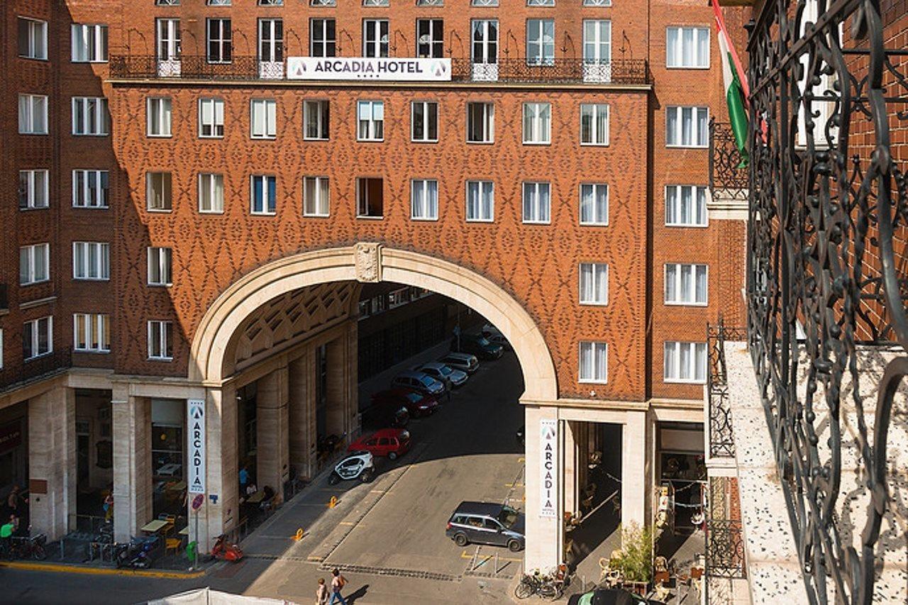 Arcadia Hotel Budapest Exterior photo