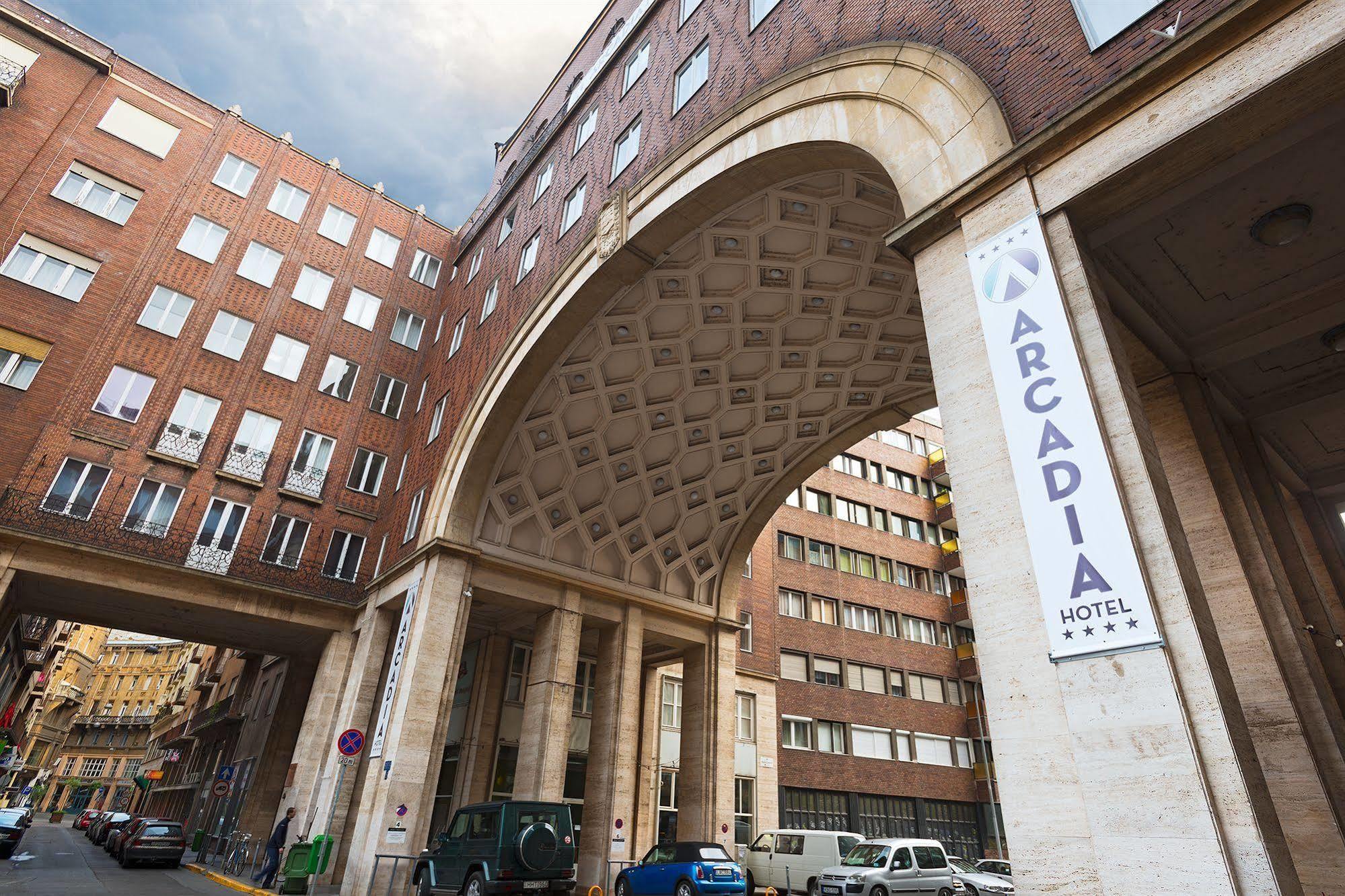 Arcadia Hotel Budapest Exterior photo